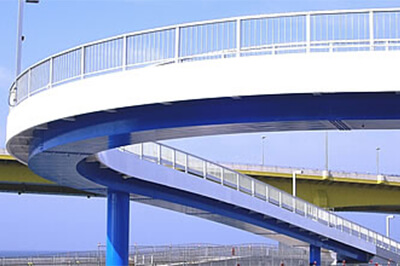事例2　愛知県　名古屋りんくう歩道橋塗装工事